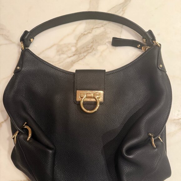 Ferragamo Leather Gancio Should Bag - Picture 6 of 6